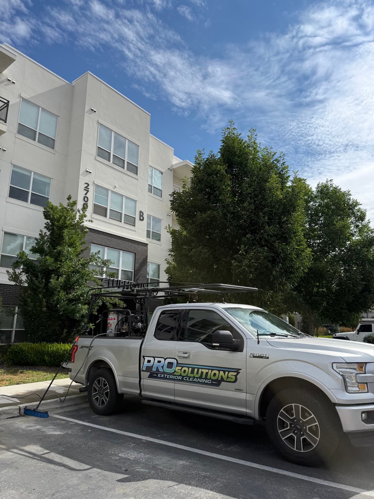 Route service at a Treasure Valley apartment community