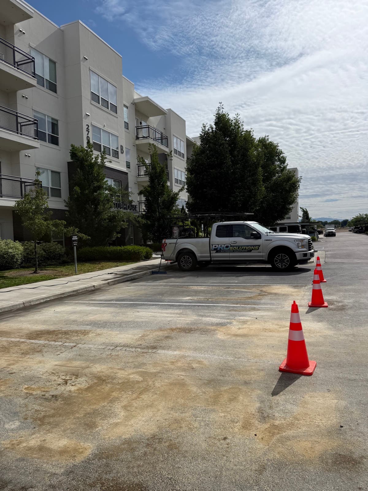 Pressure washing in Eagle, Idaho β commercial parking-area flatwork